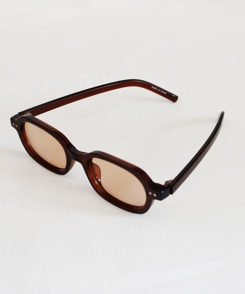 Marient(マリエント)の「Nuance Square Sunglasses / ニュアンススクエアサングラス(サングラス・レディース・ブラック/ブラウン・FREE)」の4枚目の写真