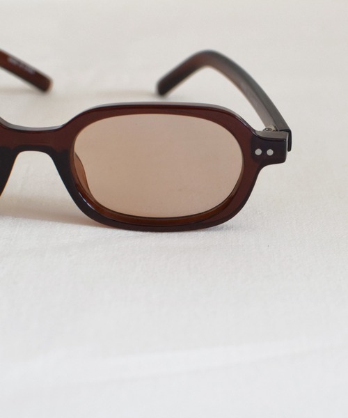 Marient(マリエント)の「Nuance Square Sunglasses / ニュアンススクエアサングラス(サングラス・レディース・ブラック/ブラウン・FREE)」の5枚目の写真