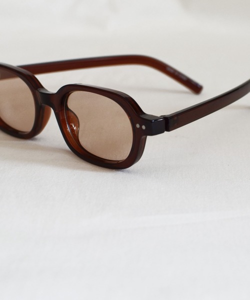 Marient(マリエント)の「Nuance Square Sunglasses / ニュアンススクエアサングラス(サングラス・レディース・ブラック/ブラウン・FREE)」の7枚目の写真