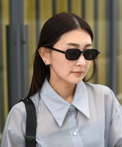 Marient(マリエント)の「Nuance Square Sunglasses / ニュアンススクエアサングラス(サングラス・レディース・ブラック/ブラウン・FREE)」の18枚目の写真