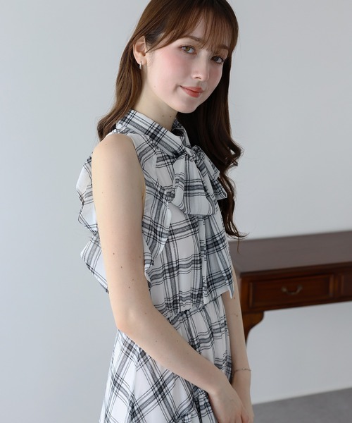 BLUEEAST(ブルーイースト)の「《2サイズ展開》アメスリ 2WAYリボンタイワンピース(ワンピース・レディース・ブラック/ホワイト・MEDIUM/LARGE)」の10枚目の写真