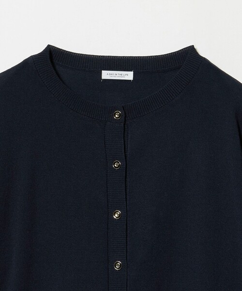 A DAY IN THE LIFE UNITED ARROWS(アデイインザライフユナイテッドアローズ)の「ヘムライン ショートスリーブカーディガン ‐ウォッシャブル‐<A DAY IN THE LIFE>(ニット/セーター・レディース・ネイビー/ナチュラル/ベージュ/ブラウン系・FREE)」の12枚目の写真