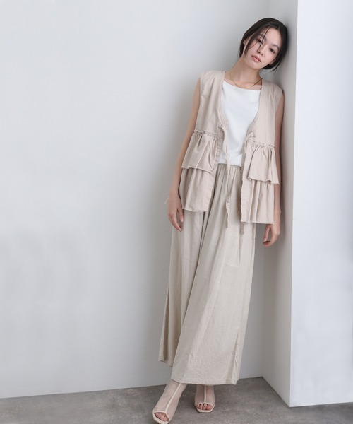ElegChic(エレグシック)の「綿麻フリルティアードベスト(シャツ/ブラウス・レディース・ブラック/ベージュ/チャコール・4L/XL/M)」の14枚目の写真