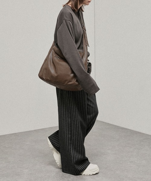 Alfred Alex(アルフレッドアレックス)の「【Alfred Alex】2Way Eyelet Strap Shoulder Bag / 2WAY アイレットベルト ショルダーバック(ショルダーバッグ・メンズ・ダークブラウン/ブラウン系/ブラック・FREE)」の15枚目の写真