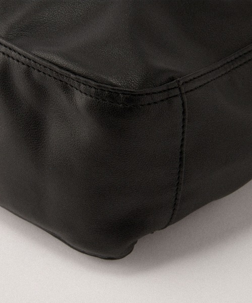 Alfred Alex(アルフレッドアレックス)の「【Alfred Alex】2Way Eyelet Strap Shoulder Bag / 2WAY アイレットベルト ショルダーバック(ショルダーバッグ・メンズ・ダークブラウン/ブラウン系/ブラック・FREE)」の7枚目の写真