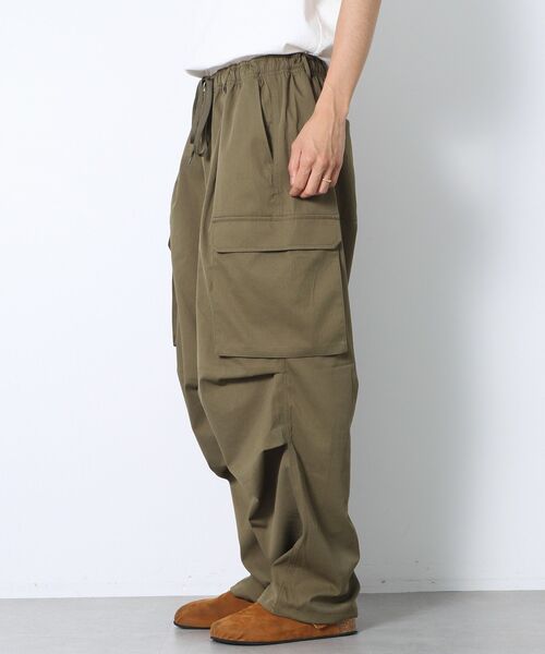 CRAFT STANDARD BOUTIQUE(クラフトスタンダードブティック)の「ワイドイージーカーゴパンツ(その他パンツ・メンズ・ブラック/グレイッシュベージュ/カーキ・L/M)」の19枚目の写真