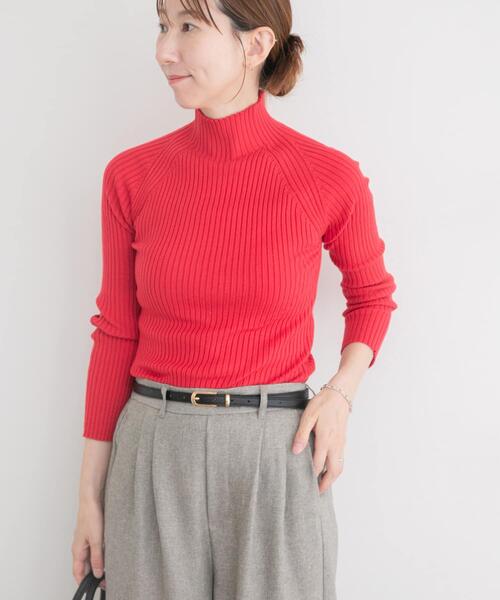 ITEMS URBANRESEARCH（アイテムズ アーバンリサーチ）の「『洗濯可』モチモチハイネックリブニット（ニット/セーター・レディース・ブラック/モカ/アイボリー/ホワイト系その他/レッド・FREE）」の5枚目の写真