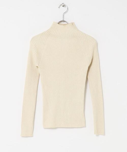 ITEMS URBANRESEARCH（アイテムズ アーバンリサーチ）の「『洗濯可』モチモチハイネックリブニット（ニット/セーター・レディース・ブラック/モカ/アイボリー/ホワイト系その他/レッド・FREE）」の7枚目の写真