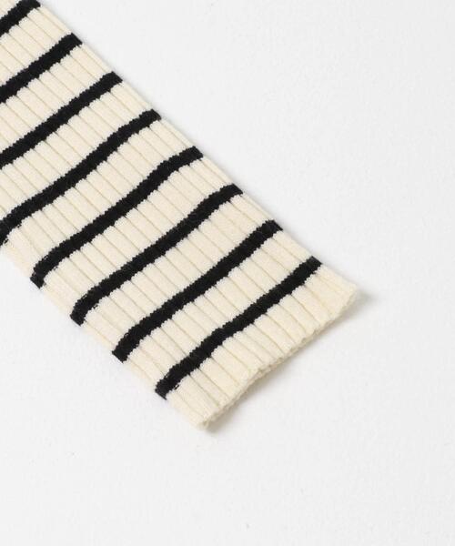 ITEMS URBANRESEARCH（アイテムズ アーバンリサーチ）の「『洗濯可』モチモチハイネックリブニット（ニット/セーター・レディース・ブラック/モカ/アイボリー/ホワイト系その他/レッド・FREE）」の14枚目の写真