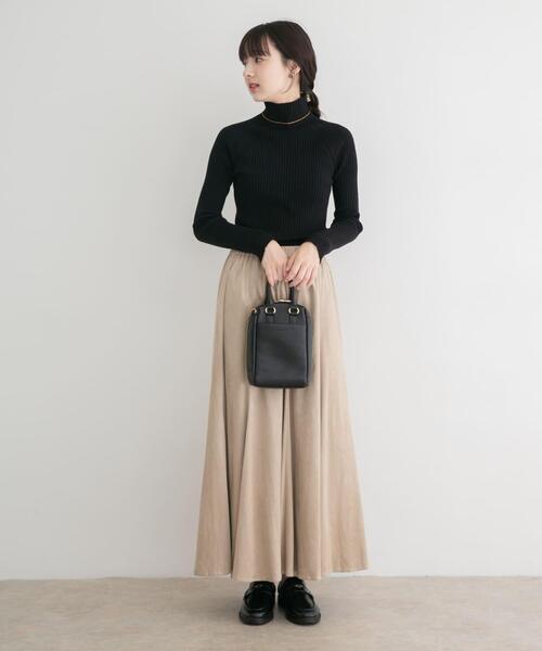 ITEMS URBANRESEARCH（アイテムズ アーバンリサーチ）の「『洗濯可』モチモチハイネックリブニット（ニット/セーター・レディース・ブラック/モカ/アイボリー/ホワイト系その他/レッド・FREE）」の19枚目の写真