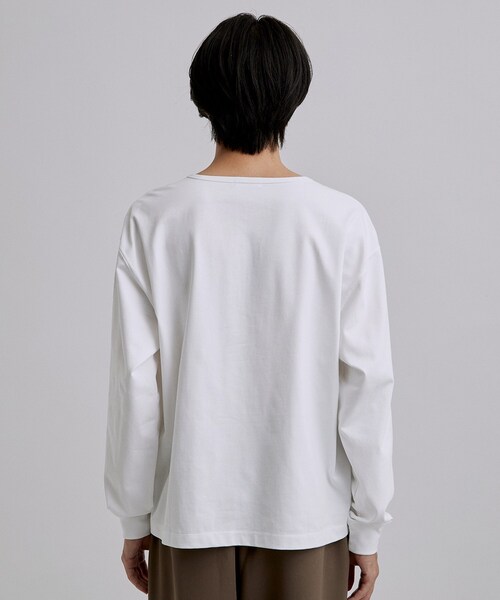 tk.TAKEO KIKUCHI(ティーケータケオキクチ)の「ヘンリーネック長袖Tシャツ(Tシャツ/カットソー・メンズ・ホワイト/ブラック・03/02)」の14枚目の写真