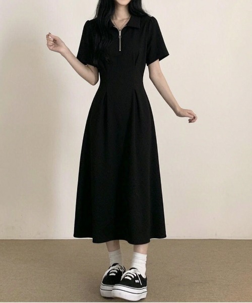 FREE STYLISTS(フリー スタイリスト)の「韓国風 着痩せ ストレッチ 翻领 ワンピース(ワンピース・レディース・ブラック・S/M)」の1枚目の写真