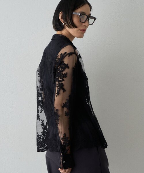 Whim Gazette(ウィムガゼット)の「刺繍レースシャツ(シャツ/ブラウス・レディース・ブラック/オフホワイト・FREE)」の6枚目の写真
