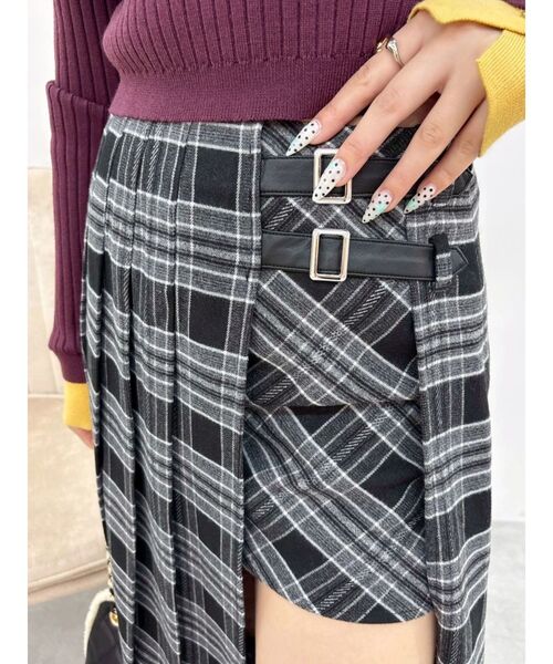 EVRIS(エヴリス)の「チェックプリーツロングスカート(スカート・レディース・レッド/ブラウン/ブラック・SMALL/MEDIUM)」の17枚目の写真