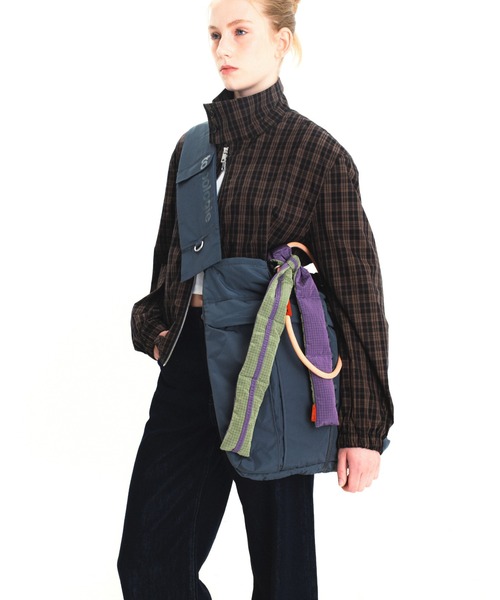 Topologie(トポロジー)の「Helmet Bag(ヘルメット バッグ)(トートバッグ・レディース・ダークグリーン・ONE SIZE)」の6枚目の写真