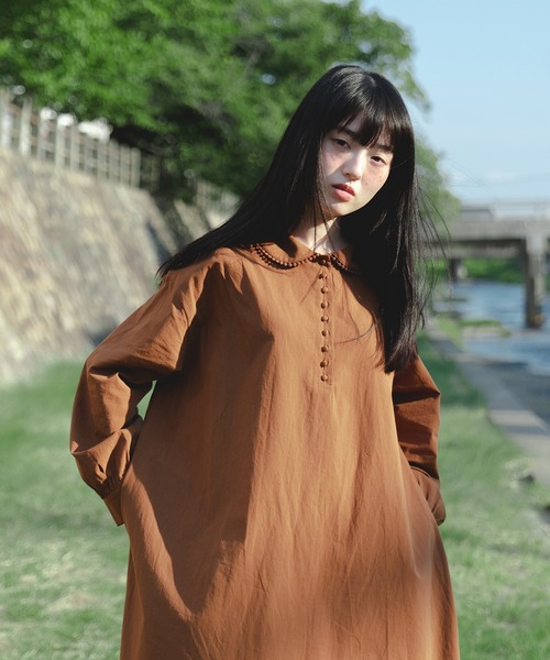 オオカミとフクロウ（オオカミとフクロウ）の「オオカミと陽だまり森の一日“長袖ワンピース”（ワンピース・レディース・ブラック/ブラウン・FREE）」の6枚目の写真