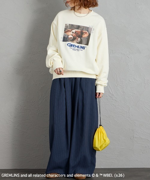 JEANS FACTORY （ジーンズファクトリー）の「【WEB限定】[GREMLINS/グレムリン] フォトプリント クルーネックスウェット（スウェット・レディース・オフホワイト/チャコールグレー/ブルー・M/L）」の14枚目の写真