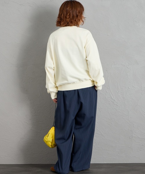 JEANS FACTORY （ジーンズファクトリー）の「【WEB限定】[GREMLINS/グレムリン] フォトプリント クルーネックスウェット（スウェット・レディース・オフホワイト/チャコールグレー/ブルー・M/L）」の13枚目の写真