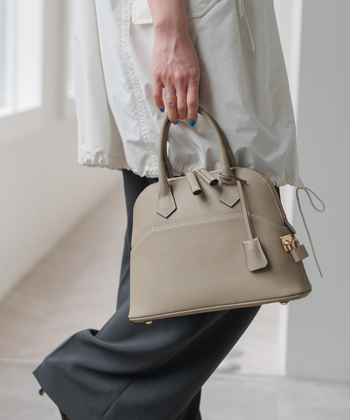 Spick & Span(スピックアンドスパン)の「《追加》mica della valle / ミカデラヴァッレ Katia ミニボストン(ボストンバッグ・レディース・グレー・FREE)」の1枚目の写真