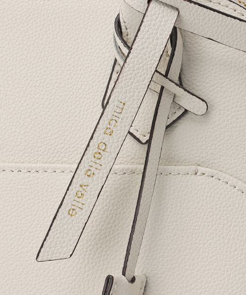 Spick & Span(スピックアンドスパン)の「《追加》mica della valle / ミカデラヴァッレ Katia ミニボストン(ボストンバッグ・レディース・グレー・FREE)」の2枚目の写真