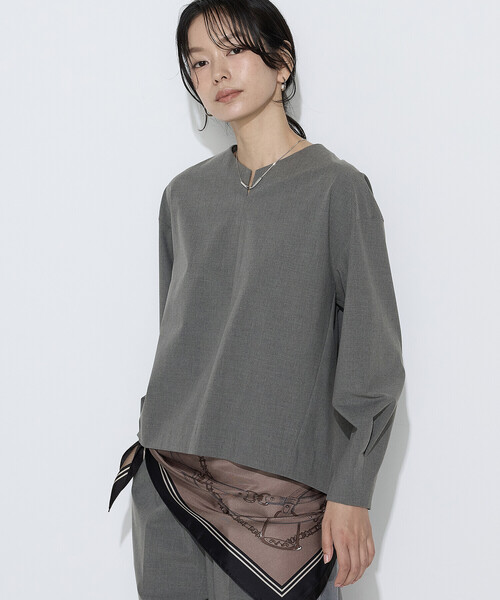 COMME CA(コムサ)の「【セットアップ対応】2WAYコンパクトストレッチ ブラウス(シャツ/ブラウス・レディース・ブラック/グレー/ブラウン・9号/11号)」の1枚目の写真