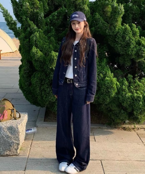 FAVORITO(ファヴォリート)の「デニムジャケットパンツセットアップ(セットアップ・レディース・ダークブルー・S/M/L)」の13枚目の写真