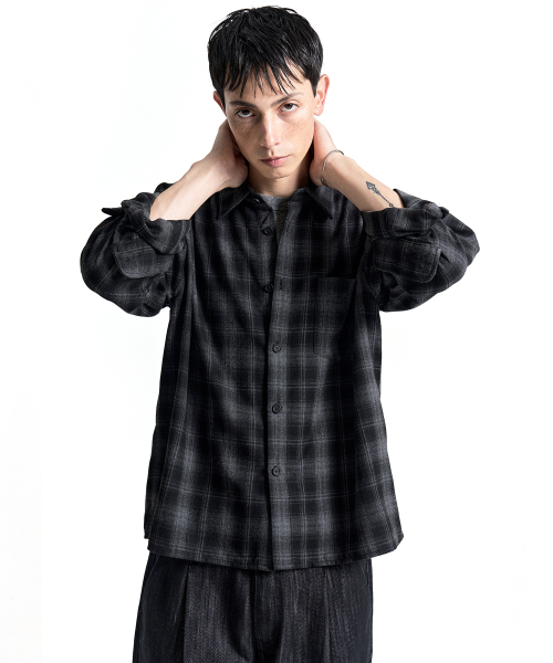 COSTUME O’CLOCK（コスチュームオクロック）の「[COCLXSAKHYEONG] セミクロップドフランネルチェックシャツ 5 COLOR COOSSH207（シャツ/ブラウス・メンズ・ブラック/ベージュ/ネイビー/ブラウン/バーガンディー・SMALL/MEDIUM/LARGE）」の11枚目の写真