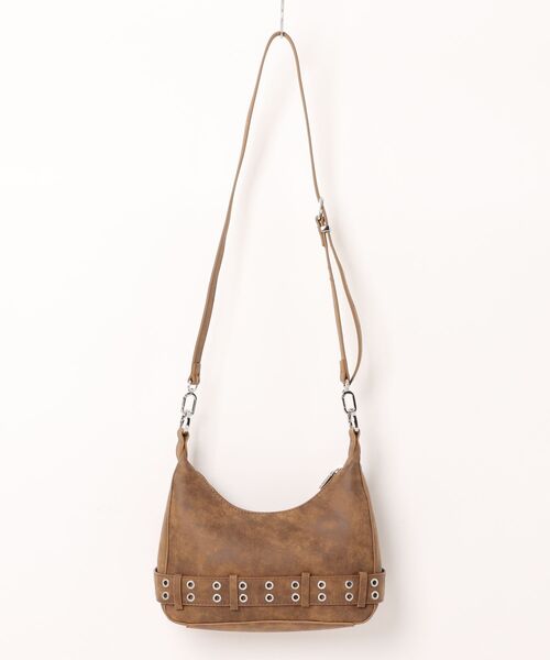 Desigual（デシグアル）の「Buckle detail suede hobo bag / バックルディテールスエードホーボーバッグ（ショルダーバッグ・レディース・ブラウン・FREE）」の2枚目の写真