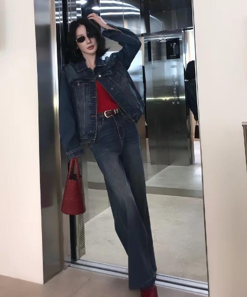 FAVORITO（ファヴォリート）の「デニムシャツ型トップスワイドパンツセットアップ（セットアップ・レディース・ダークブルー・S/M/L）」の18枚目の写真