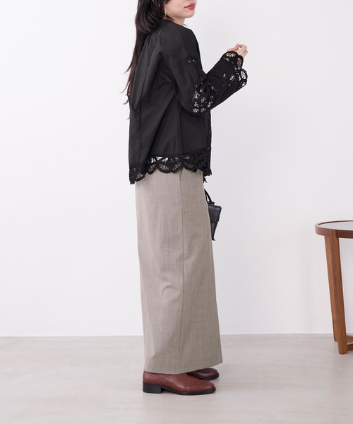 MICA&DEAL(マイカ&ディール)の「インバーテッドプリーツスカート〈2サイズ展開〉〈セットアップ対応〉(スカート・レディース・ベージュ/チャコールグレー/ブラック・38/36)」の5枚目の写真