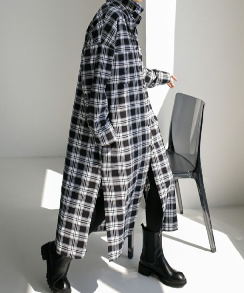 Aelina（エリナ）の「ミドル丈チェック柄シャツ（その他アウター・レディース・ホワイト/レッド・L/M）」の6枚目の写真