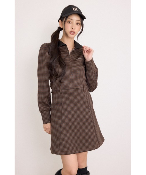 RIENDA GOLF(リエンダゴルフ)の「【RIENDA GOLF】配色ハーフジッププリンセスワンピース 秋服 冬服(ワンピース・レディース・ブルー系その他/ブラウン系その他/ブラック・SMALL/MEDIUM)」の2枚目の写真