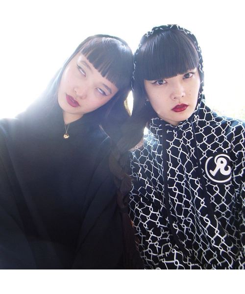 RICHARDSON（リチャードソン）の「Richardson CHAIN HOODIE（パーカー・メンズ・ホワイト/ブラック/ベージュ・L/S/M/X-SMALL/X-LARGE）」の5枚目の写真