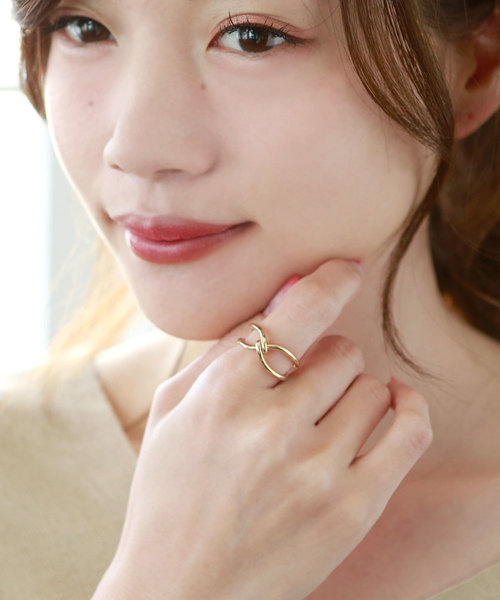colleca la（コレカラ）の「ノットリング（リング・レディース・シルバー/ゴールド・ﾌﾘ-）」の4枚目の写真