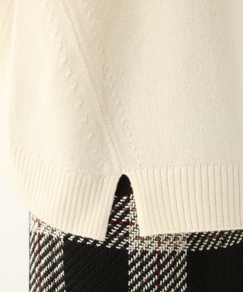 A part by（アパートバイ）の「5GWオフタートル　797532（ニット/セーター・レディース・ブラック/グレー/レッド/オフホワイト/マスタード/ライトブルー/パープル・FREE）」の22枚目の写真