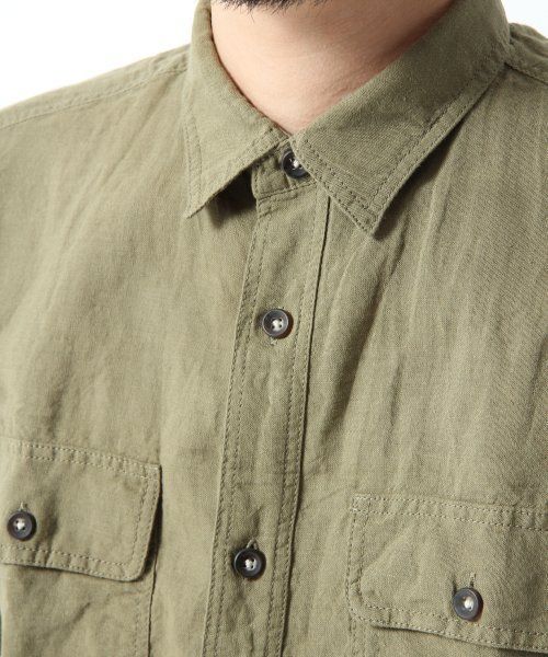 GLOBAL WORK（グローバルワーク）の「【GLOBAL WORK】綿麻サファリシャツ（シャツ/ブラウス・メンズ・グリーン/ベージュ・LARGE/MEDIUM/SMALL/X-LARGE）」の5枚目の写真