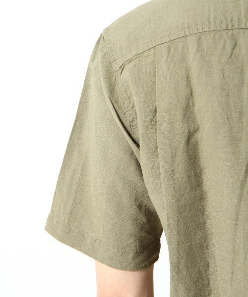 GLOBAL WORK（グローバルワーク）の「【GLOBAL WORK】綿麻サファリシャツ（シャツ/ブラウス・メンズ・グリーン/ベージュ・LARGE/MEDIUM/SMALL/X-LARGE）」の9枚目の写真