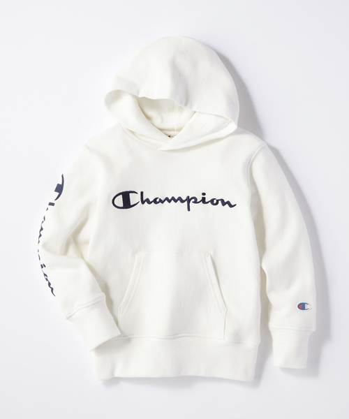 Champion(チャンピオン)の「【Champion】スクリプトソデロゴスウェットパーカー(パーカー・キッズ・ネイビー/オフホワイト/レッド・100/110/120/130/140)」の2枚目の写真