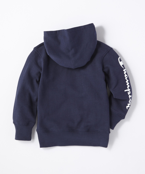 Champion(チャンピオン)の「【Champion】スクリプトソデロゴスウェットパーカー(パーカー・キッズ・ネイビー/オフホワイト/レッド・100/110/120/130/140)」の6枚目の写真