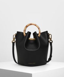 CHARLES & KEITH | ペタルフォールド バケツバッグ / Petal Fold Bucket Bag(ショルダーバッグ)