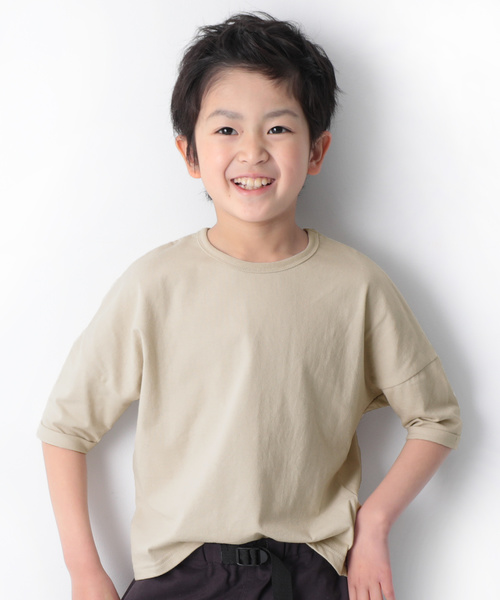 devirock（デビロック）の「ゆるっとTシャツ（Tシャツ/カットソー・キッズ・パープル/ブルーグレー/スモークピンク/ホワイト/ブラック/レッド系その他/グリーン系その他/ダークパープル/ラベンダー/キャメル/イエロー系その他/モカ/ベージュ・80ｃｍ/120cm/110cm/150cm/100cm/90cm/140cm/130cm/160cm）」の6枚目の写真