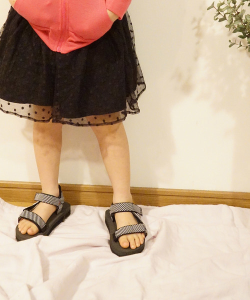 DONOBAN（ドノバン）の「◇キッズ◇ スポーツバンドサンダル [E]（サンダル・キッズ・シルバー/レッド/グリーン系その他/ブラック/ブラック系その他/ピンク系その他・15.0cm/20.0cm/21.0cm/16.0cm/17.0cm/18.0cm/22.0cm/19.0cm）」の11枚目の写真