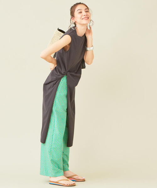 BEAUTY&YOUTH UNITED ARROWS(ビューティーアンドユースユナイテッドアローズ)の「BY∴ コットンツイスト スリットワンピースо(ワンピース・レディース・ダークグレー/イエロー/ホワイト/モカ・FREE)」の10枚目の写真