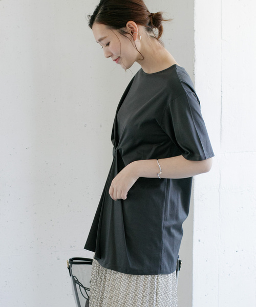 URBAN RESEARCH ROSSO WOMEN(アーバンリサーチ ロッソ)の「フロントタックアシメプルオーバー∴(Tシャツ/カットソー・レディース・チャコールグレー/ブラウン/グレー系その他・FREE)」の15枚目の写真