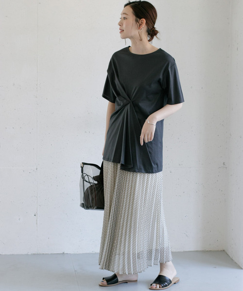 URBAN RESEARCH ROSSO WOMEN(アーバンリサーチ ロッソ)の「フロントタックアシメプルオーバー∴(Tシャツ/カットソー・レディース・チャコールグレー/ブラウン/グレー系その他・FREE)」の17枚目の写真