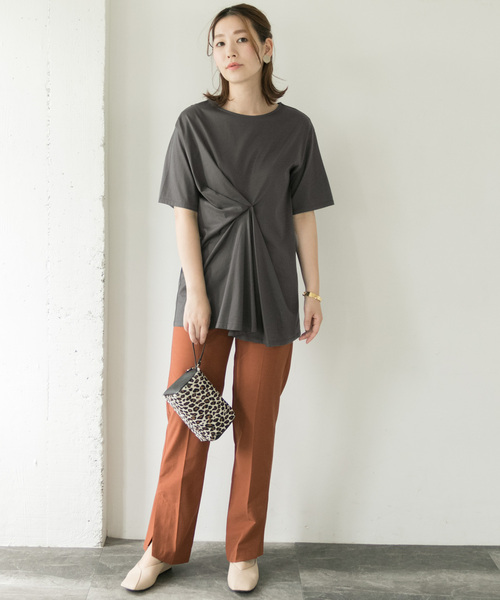 URBAN RESEARCH ROSSO WOMEN(アーバンリサーチ ロッソ)の「フロントタックアシメプルオーバー∴(Tシャツ/カットソー・レディース・チャコールグレー/ブラウン/グレー系その他・FREE)」の18枚目の写真