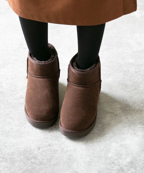 mooimooi（モーイモーイ）の「ショート ムートンブーツ（ブーツ・レディース・キャメル/スモークピンク/オレンジ/ネイビー/ピンク/ベージュ/ブラック/ダークブラウン/チャコールグレー・S/M/L/LL/3L/4L）」の4枚目の写真