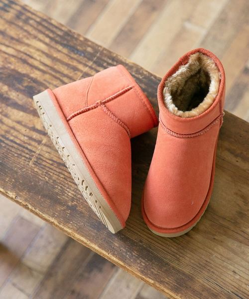 mooimooi（モーイモーイ）の「ショート ムートンブーツ（ブーツ・レディース・キャメル/スモークピンク/オレンジ/ネイビー/ピンク/ベージュ/ブラック/ダークブラウン/チャコールグレー・S/M/L/LL/3L/4L）」の9枚目の写真