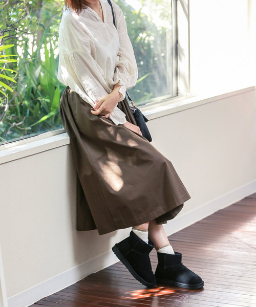 mooimooi（モーイモーイ）の「ショート ムートンブーツ（ブーツ・レディース・キャメル/スモークピンク/オレンジ/ネイビー/ピンク/ベージュ/ブラック/ダークブラウン/チャコールグレー・S/M/L/LL/3L/4L）」の20枚目の写真