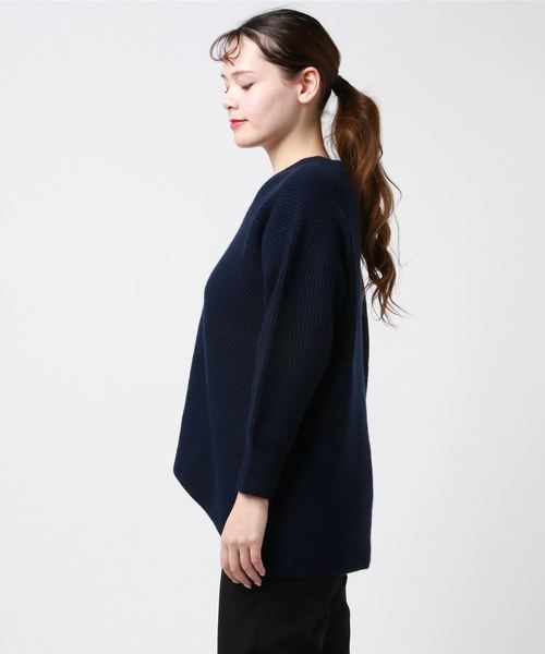 NOLLEY’S Sophi(ノーリーズソフィ)の「7G両畦Vネックプルオーバーニット(ニット/セーター・レディース・ライトブルー/ベージュ/ネイビー/オフホワイト・38)」の19枚目の写真